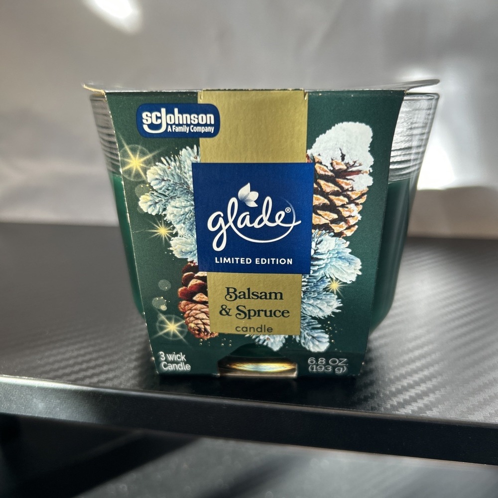 NIP  Glade Candle Balsam & Spruce 3 Wick‎ Scented Candle Limited Edition 6.8 Oz